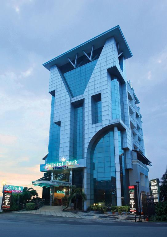 Hotel Park Residency, Kakkanad Коччи Экстерьер фото
