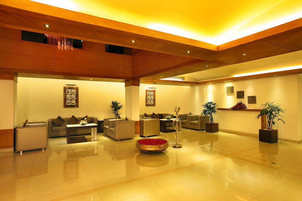 Hotel Park Residency, Kakkanad Коччи Экстерьер фото