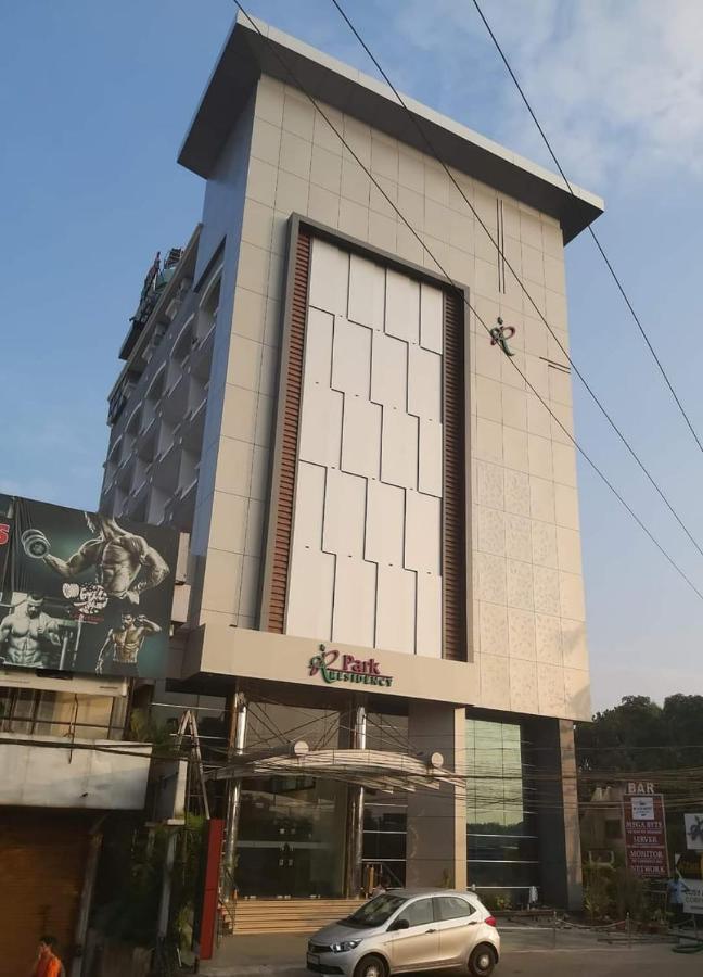 Hotel Park Residency, Kakkanad Коччи Экстерьер фото